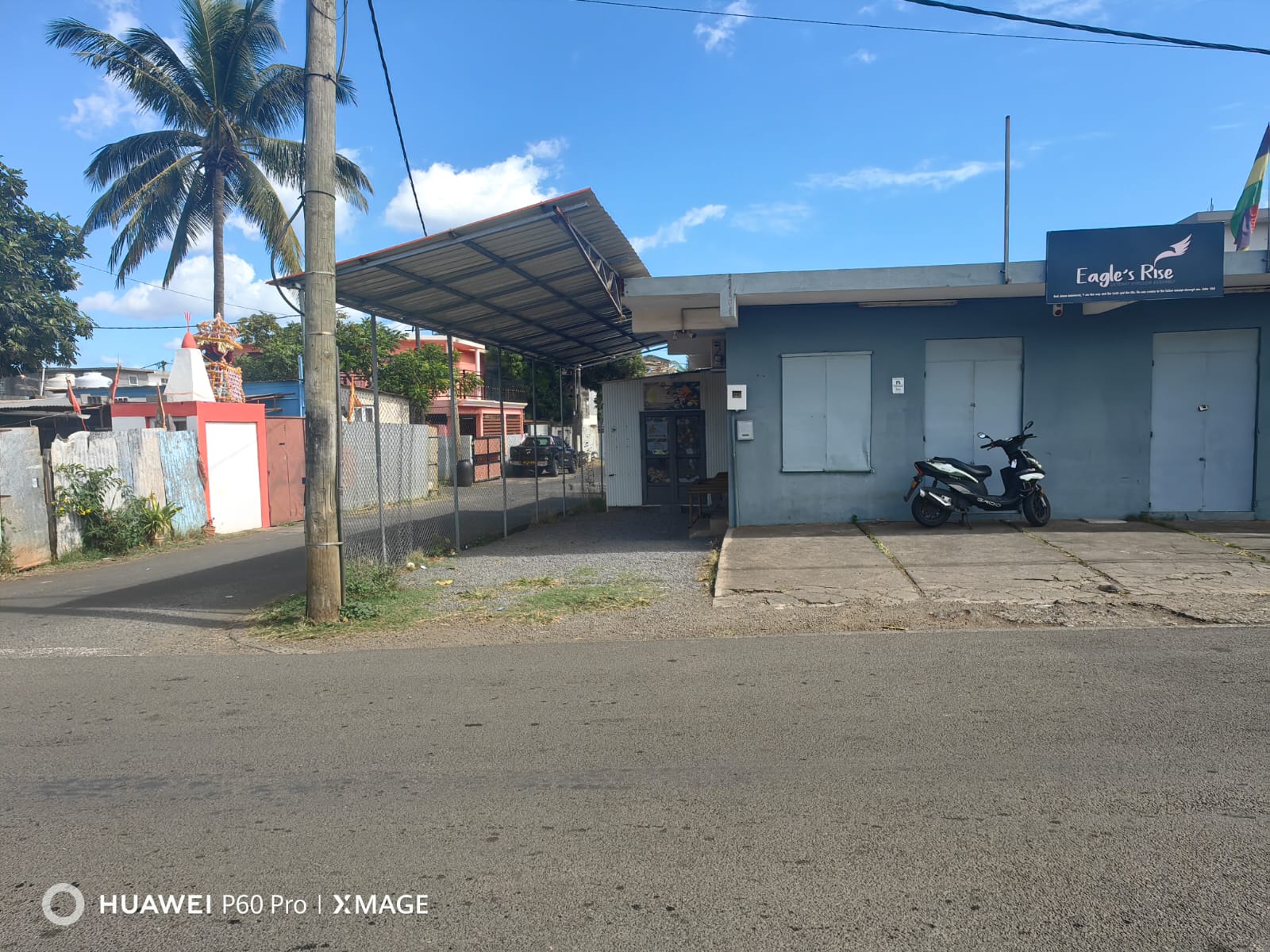 Batiment Commercial a vendre