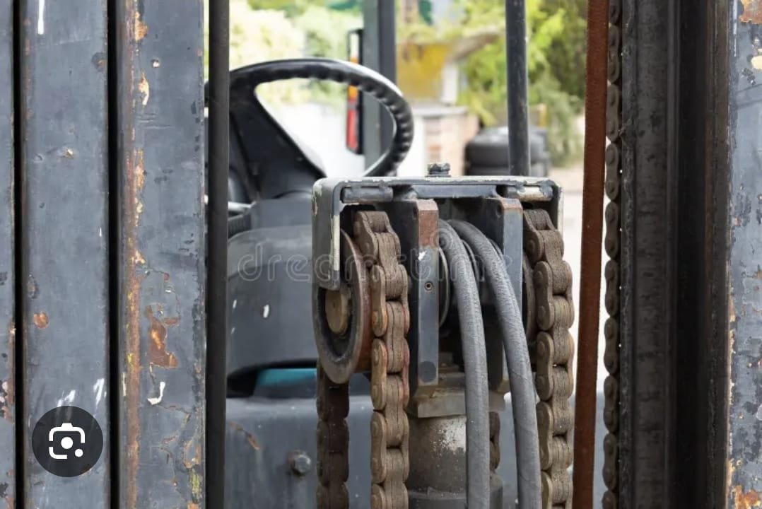 Forklift Hydraulic Hose, Fittings & Chain Repair – Rish Co Services Ltd