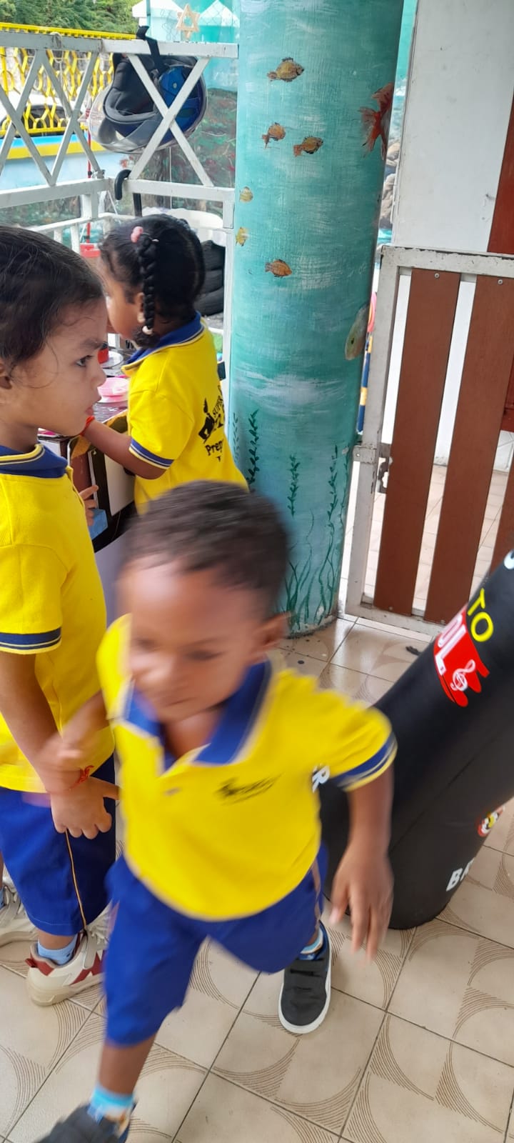 Super Nanny- Pre Primary School – Children enjoying their First Day