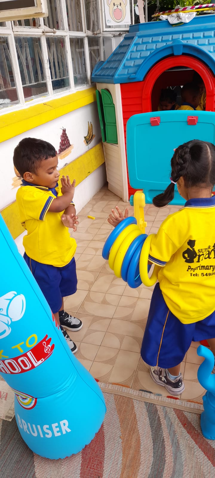 Super Nanny- Pre Primary School – Children enjoying their First Day
