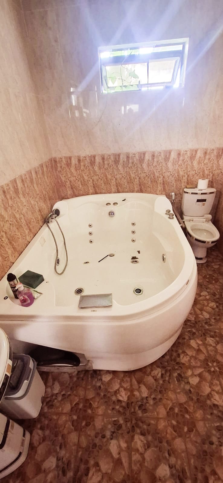 À VENDRE – MAISON À 16ᵉ MILLE, FOREST SIDE