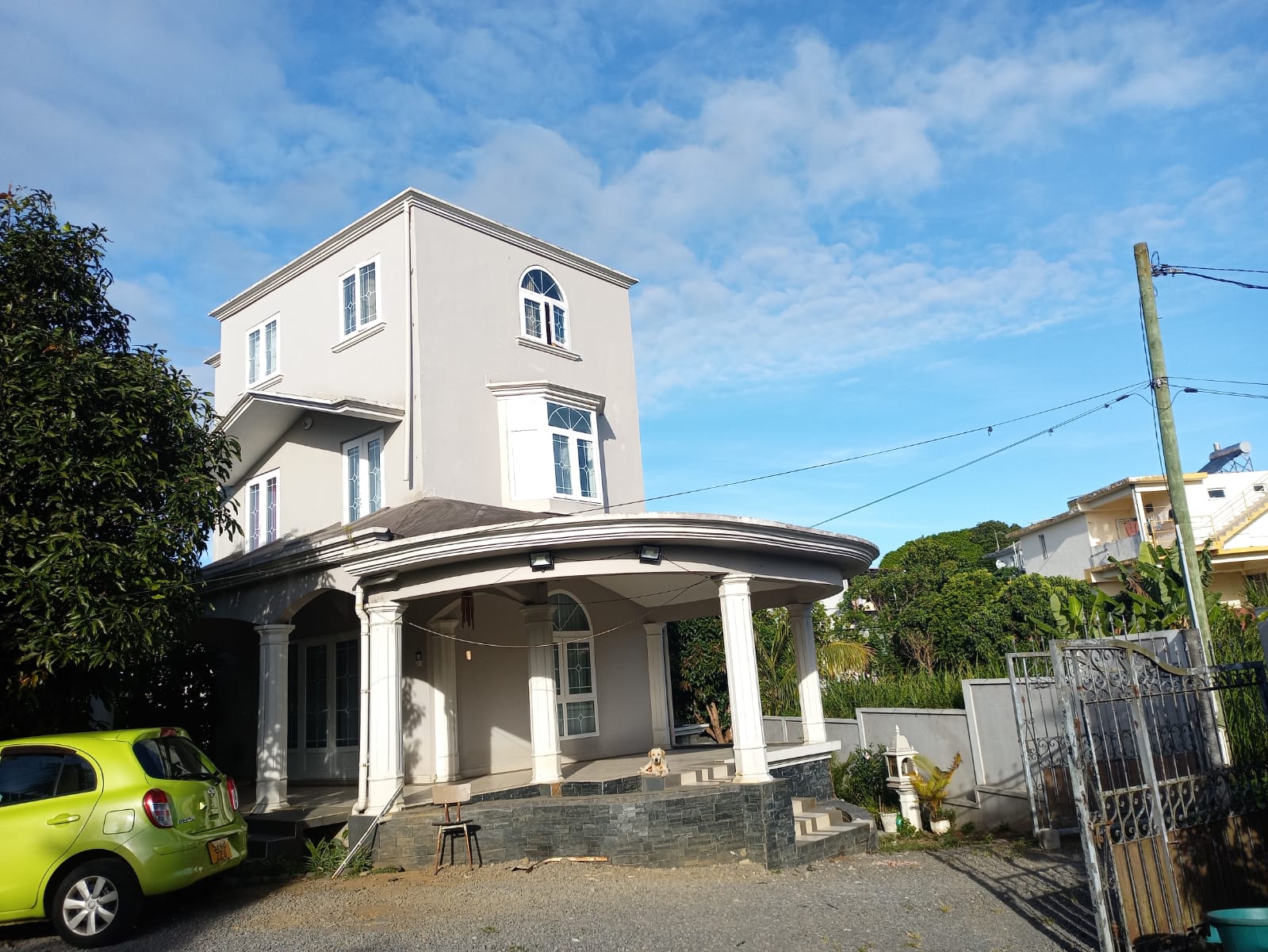 FAMILY HOME IN MESNIL, PHOENIX FOR SALE