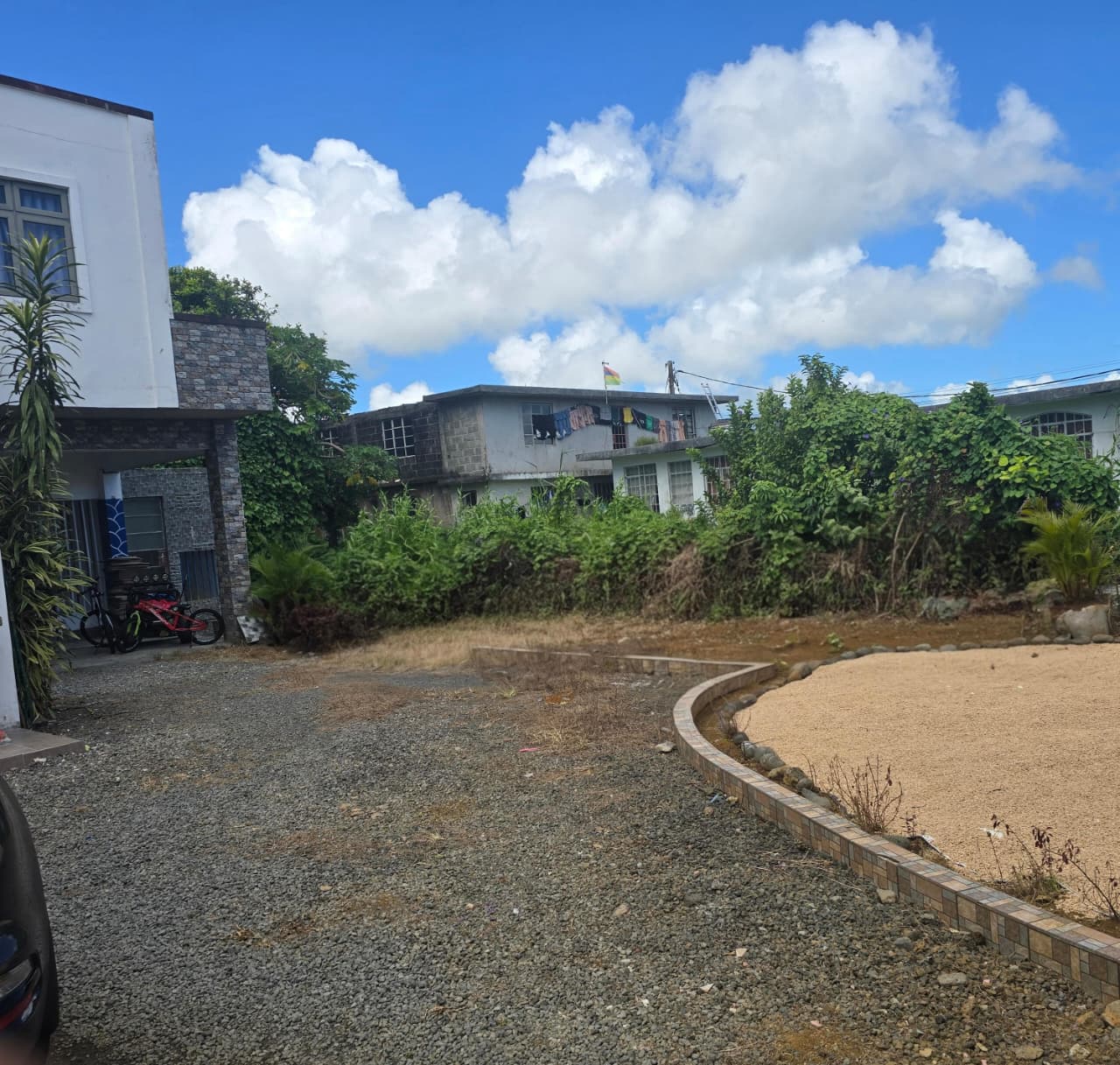 FOR SALE MODERN FAMILY HOME – CIRCONSTANCE