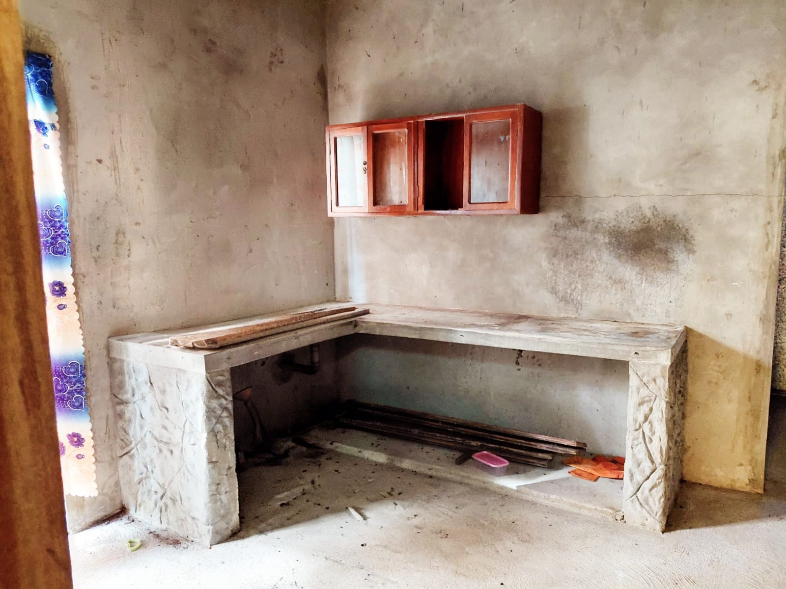 À Vendre petite maison située à Quartier Militaire