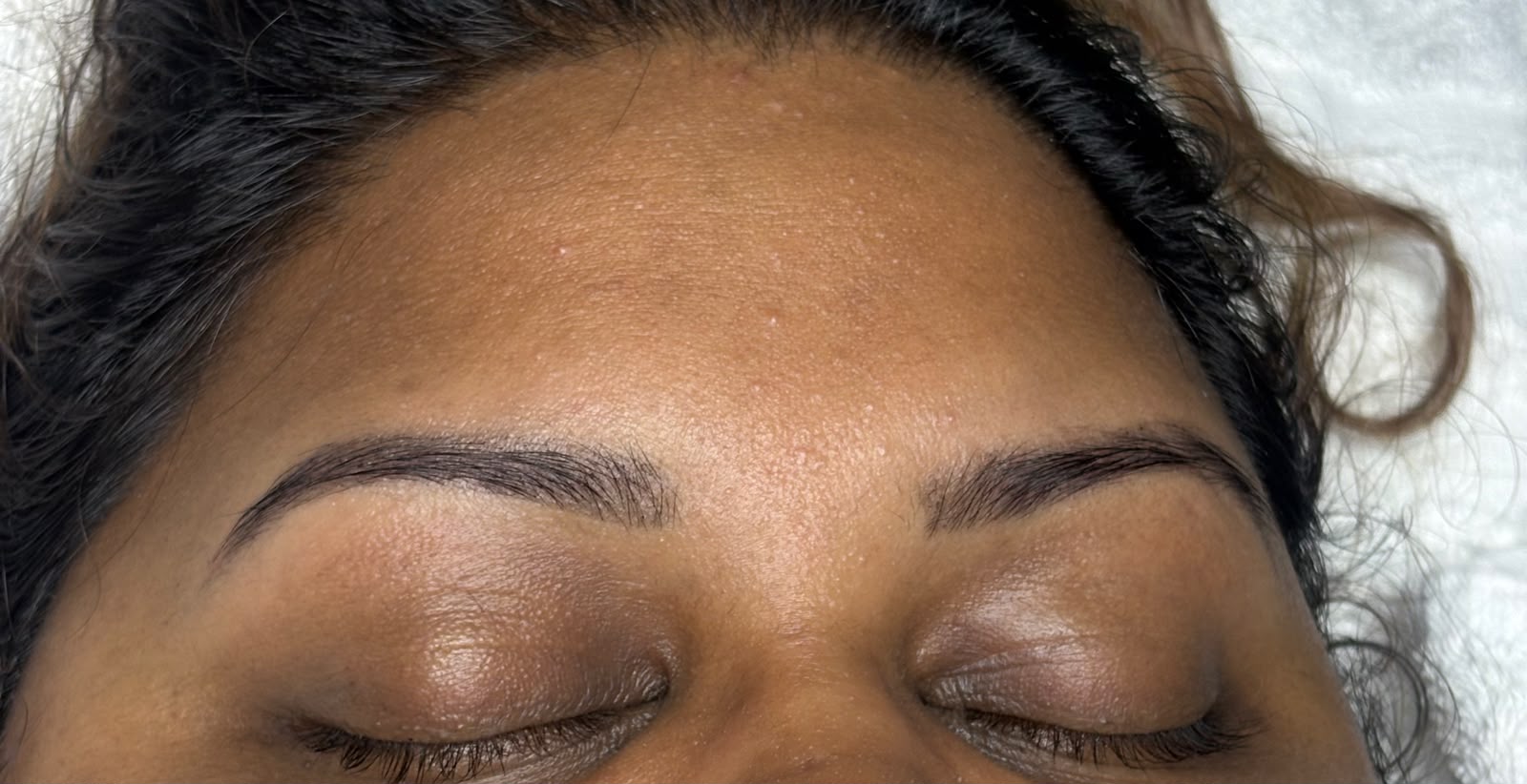 Caro Lashes Brows – Eyelash Extensions, Lash Lift and Brow Lift in Port Louis