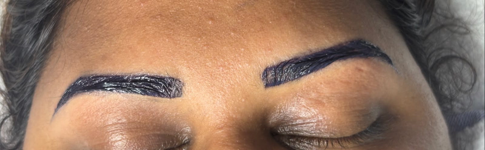 Caro Lashes Brows – Eyelash Extensions, Lash Lift and Brow Lift in Port Louis