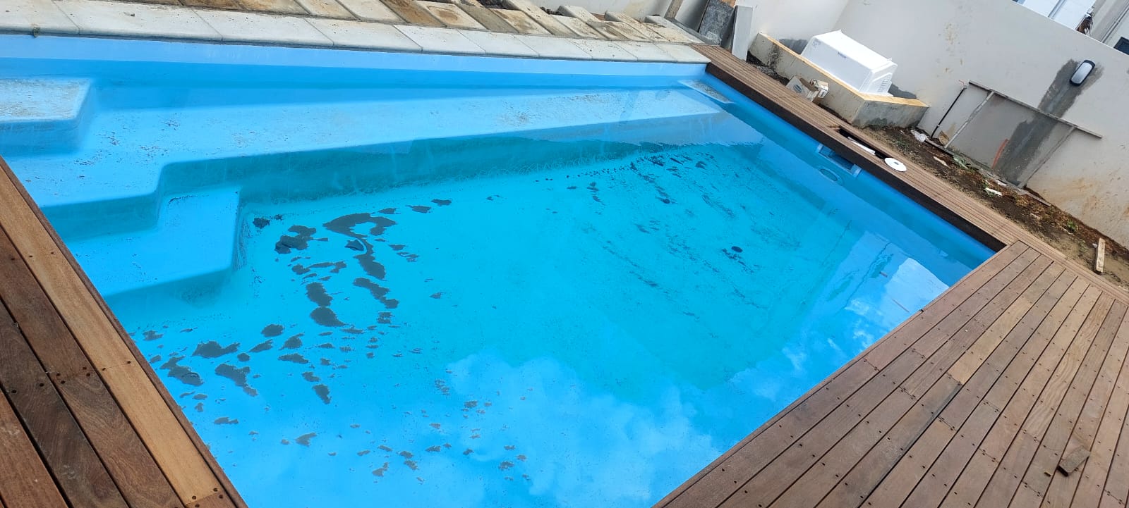 Nettoyage de Piscine Avant et Après  à travers l’île Maurice
